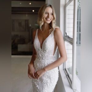 La Premiere Bridal Oceana Wedding Dress Size 10